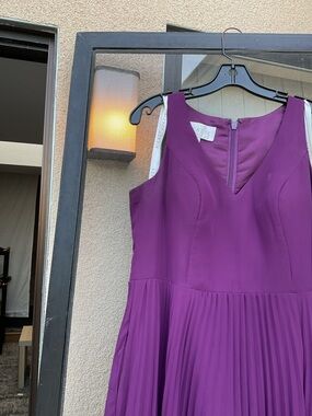 Azazie Plum Pleated V-Neck Sleeveless Midi Dress